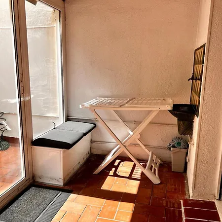 Acojedor Apartamento, Centro Con Patio Sabadell