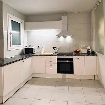 Acojedor Apartamento, Centro Con Patio * Sabadell