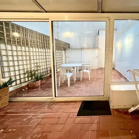 Acojedor Apartamento, Centro Con Patio Sabadell